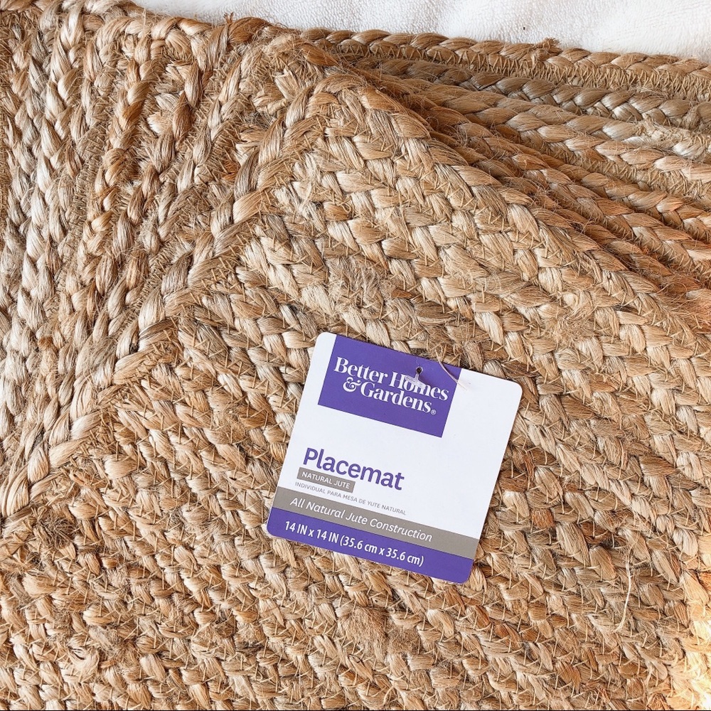 FREE GIFT + Natural jute 14”x14” placemats